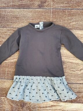 "M" Gray knit and print dress approx sz 3T